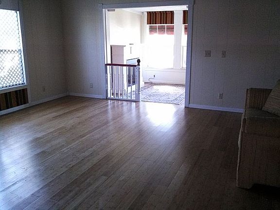 3rd image of 4740 Lakeland Harbor Cir