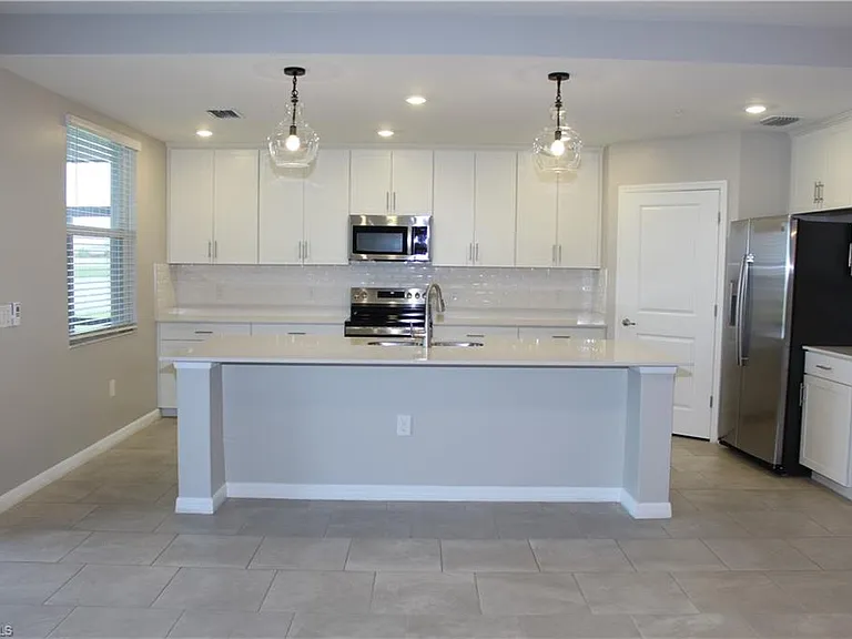 5661 Melbourne Ct #8012 — Photo 4