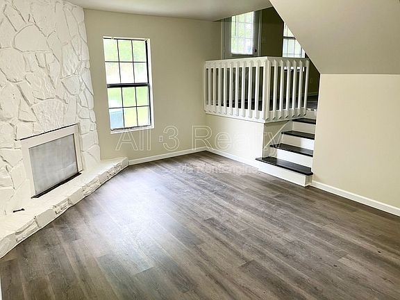 2nd image of 5165 Fairforest Dr