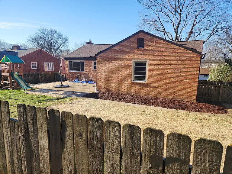 2641 Milford Dr — Photo 28