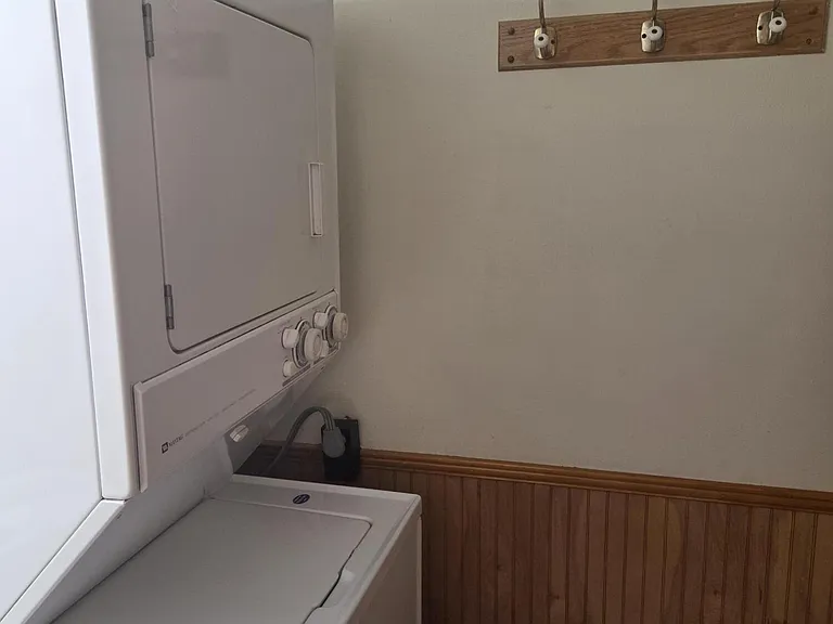 3915 Mount Sterling Ave — Photo 8