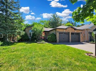 14 Gables Way, Barrie, ON L4N 8M3