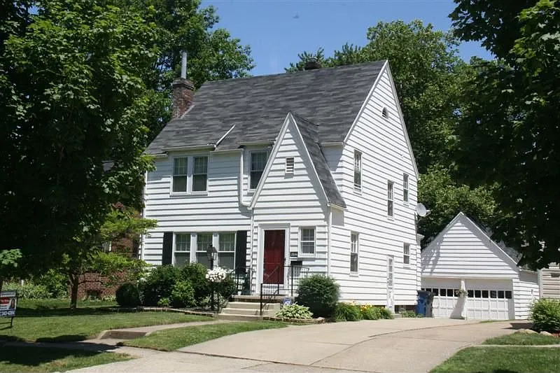 2644 Sherbrooke Rd photo 1