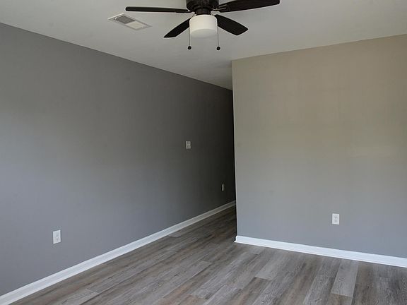 4th image of 3103 Yale Ave