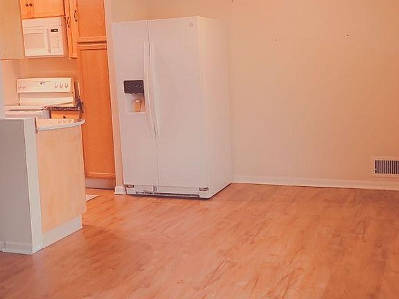2nd image of 21999 River Oaks Dr APT F11