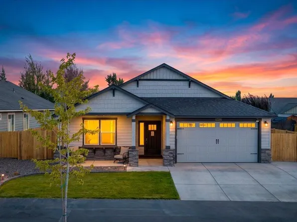 1734 NW Upas Pl, Redmond, OR 97756