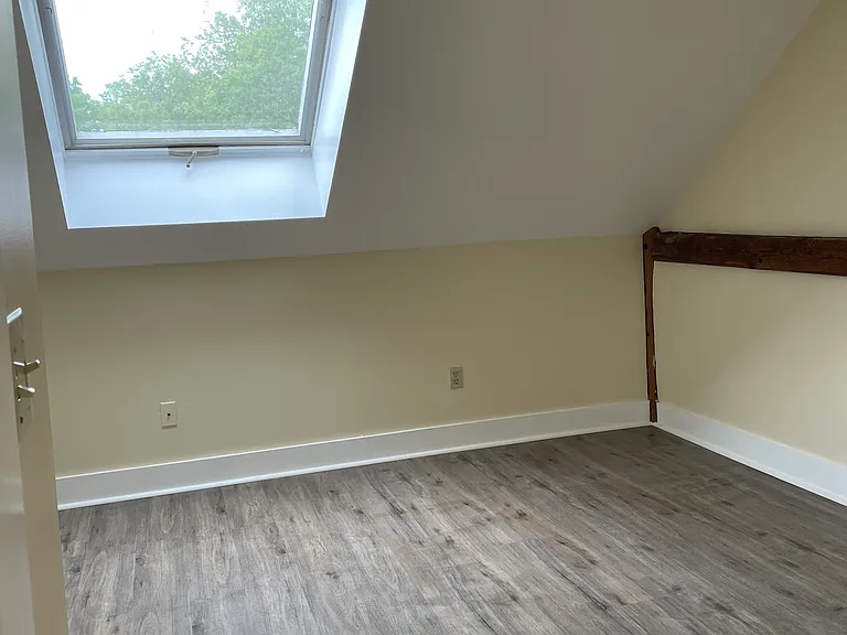 8 Maple St #8 — Photo 6