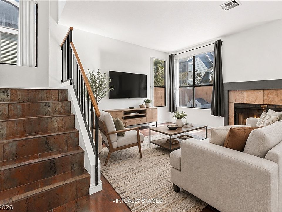 1st image of 3226 Opera Dr