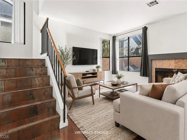 3226 Opera Dr, Las Vegas, NV 89146