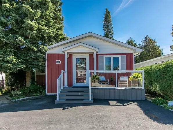 4 Elm St, Puslinch, ON N0B 2J0