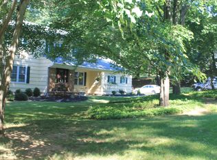 129 Edgewood Dr, Bridgewater, NJ 08807