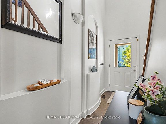 4th image of 1109 Fieldfair Way