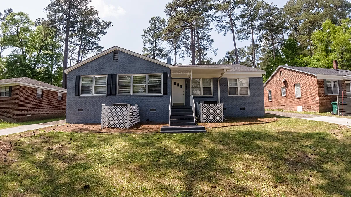 Building Photo - 1421 Colin Kelly Dr
