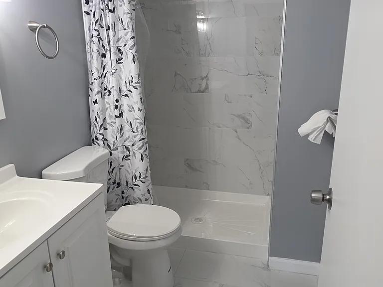 1200 N Potomac St — Photo 11