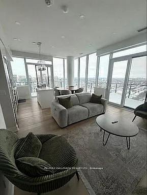 15 Ellerslie Ave #Penthouse 06 — Photo 3