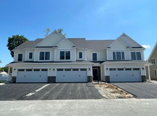 38 Hillard Ln, Latham, NY 12110