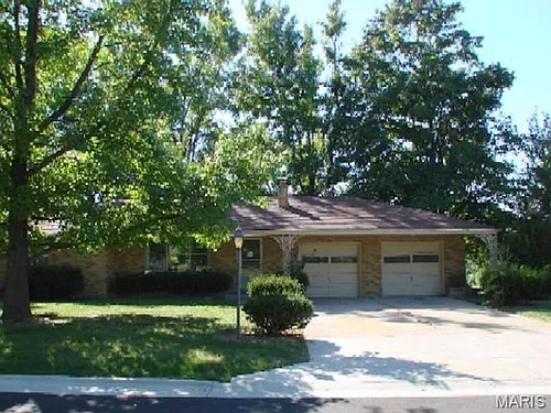 15 Sheryl Dr Photo 1