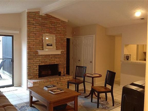 3rd image of 2862 Capella Cir