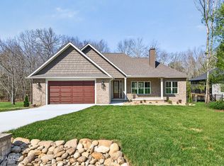 16 Ridgeland Ter, Crossville, TN 38558
