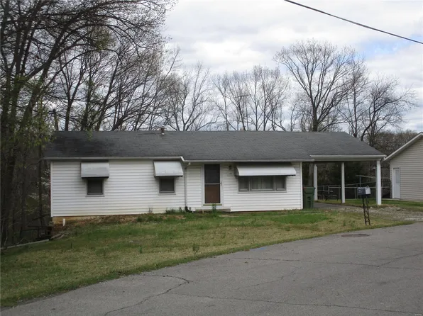 105 John Dr, Chester, IL 62233