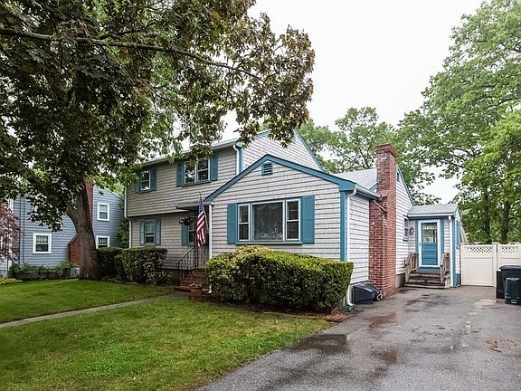 3rd image of 186 Plymouth Ave
