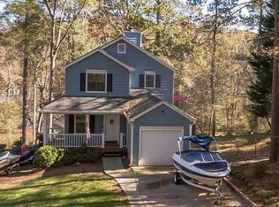 580 Lake Dr, Snellville, GA 30039