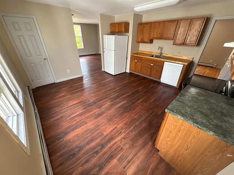 49 Cliff St #B — Photo 2