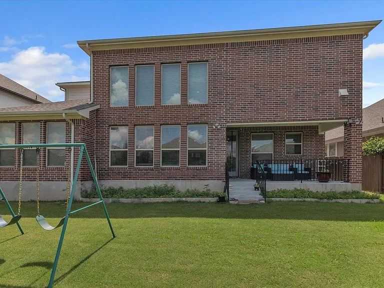 2517 Cappelle Way — Photo 39