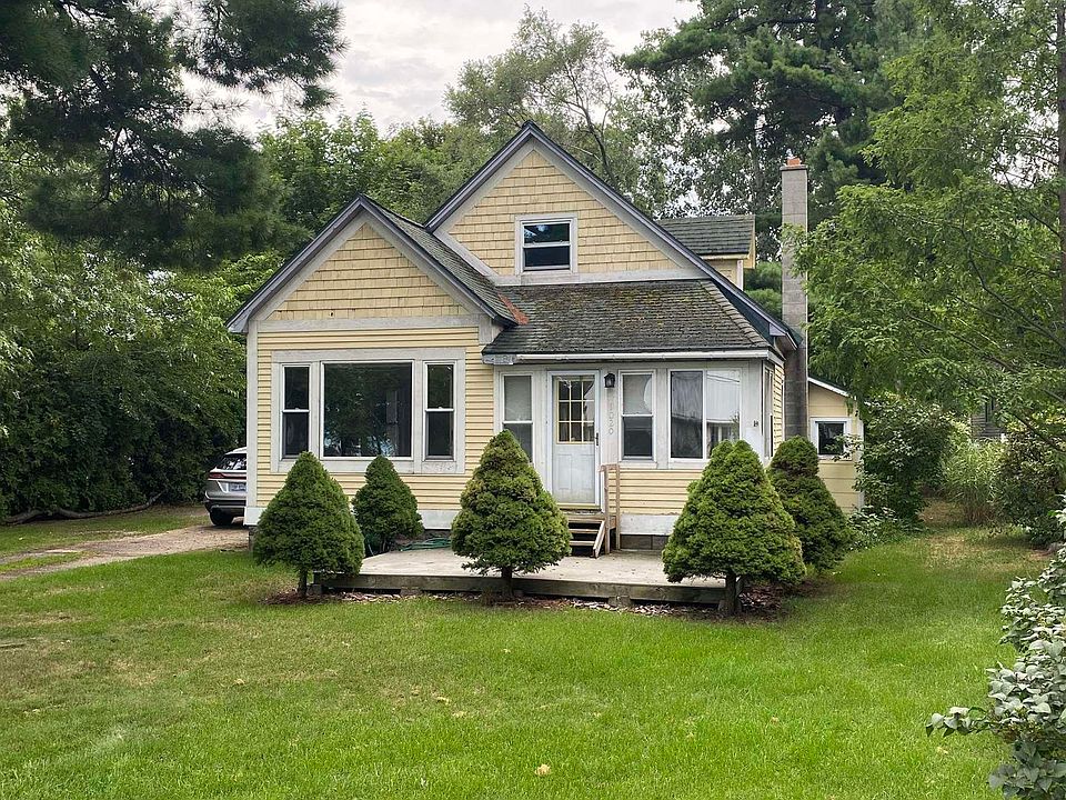 1020 Peninsula Dr, Traverse City, MI 49686 Zillow
