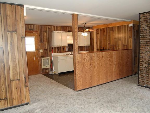 4th image of 805 Landers St