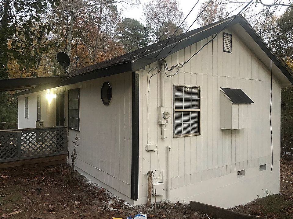 2nd image of 2300 Lark St