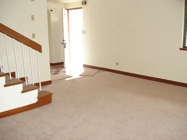 4-1 Royal Gardens — Photo 2