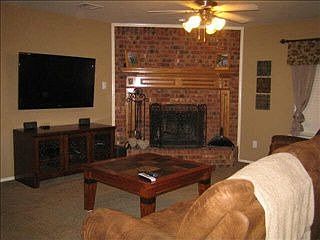 3rd image of 804 Preston Dr