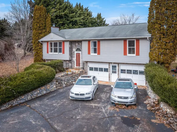 335 Truman Hill Rd, Hardy, VA 24101