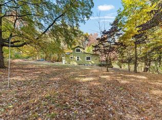 70 Meadowbrook Ln, New Windsor, NY 12553