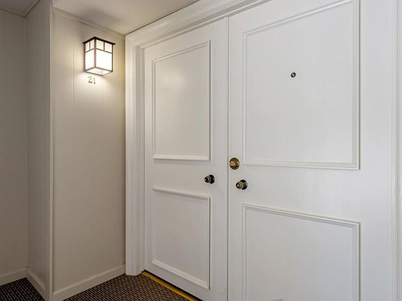 4th image of 1100 Sharon Park Dr APT 21