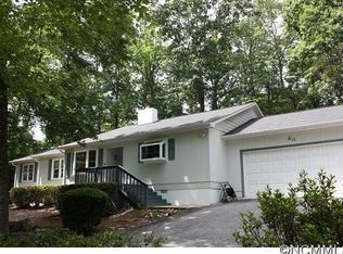 60 Paddock Ln, Tryon, NC 28782