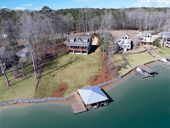 2nd image of 143 Thomas Dr