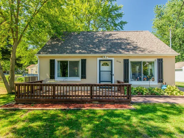 5116 Renee St, Lansing, MI 48911