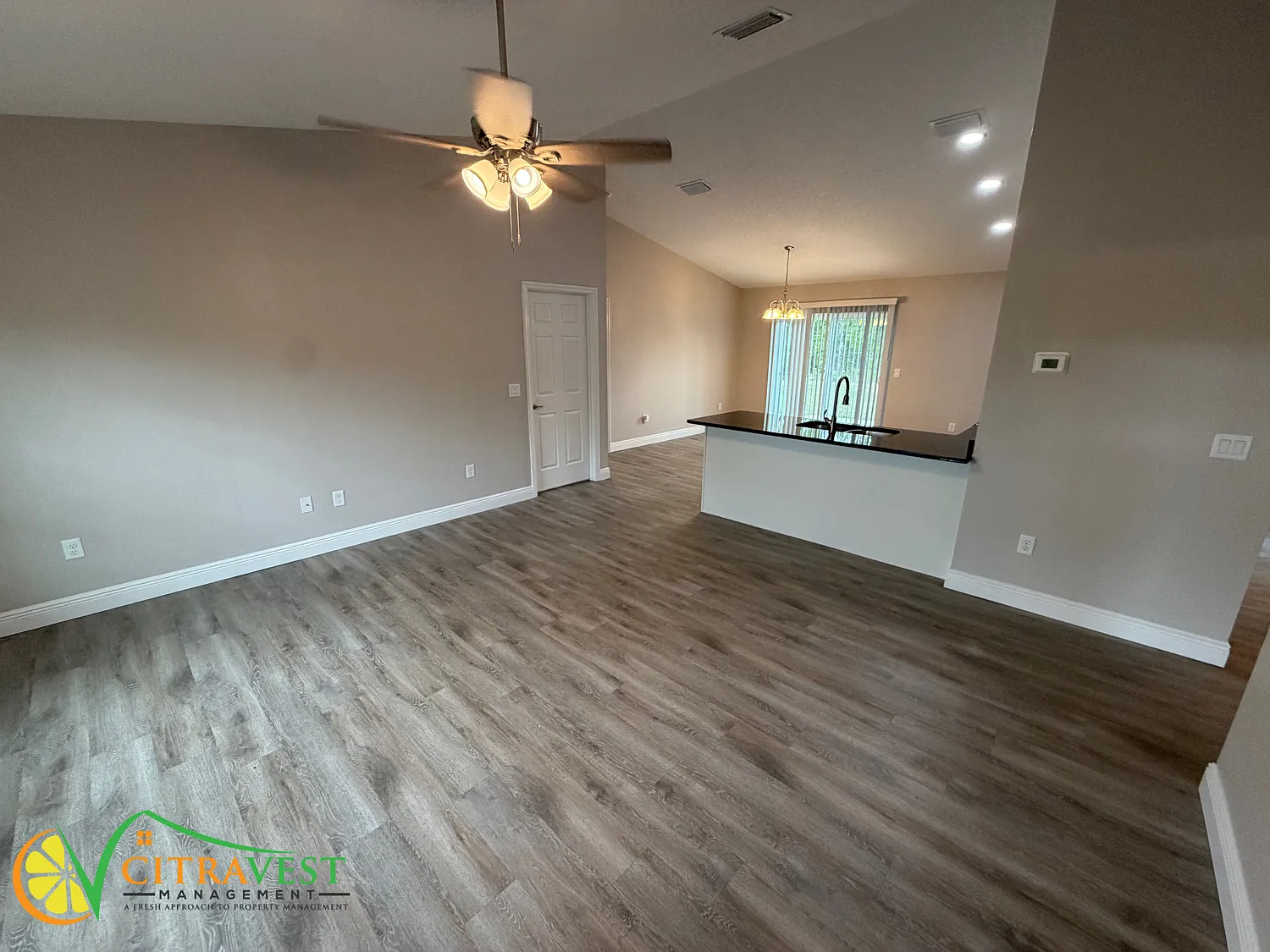 Gorgeous 3 Bedroom in Citrus Springs Available! — Photo 2
