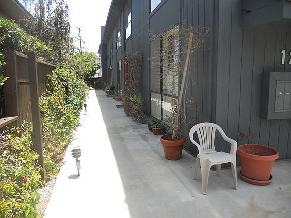 3rd image of 12772 Pacific Ave APT 7