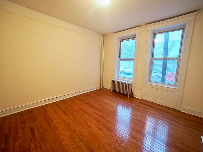 34-27 37th St #1D — Photo 10