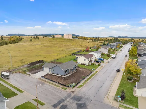 3417 Roughlock Ln, Spearfish, SD 57783