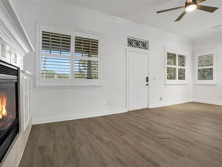 148 S Thornton Ave — Photo 15