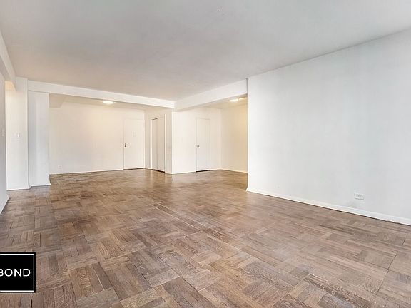 2nd image of 20 Beekman Pl APT 3A