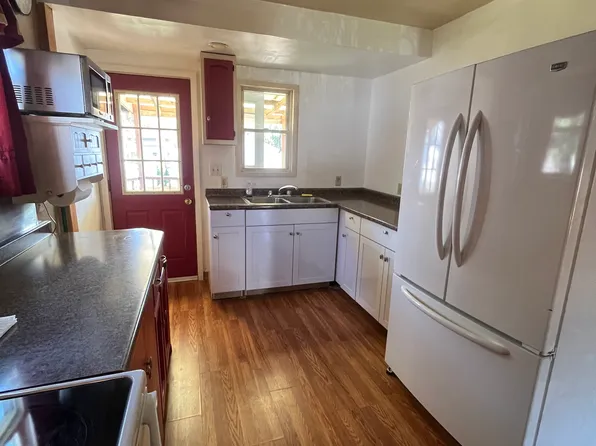 406 Flora St, Beaver Falls, PA 15010
