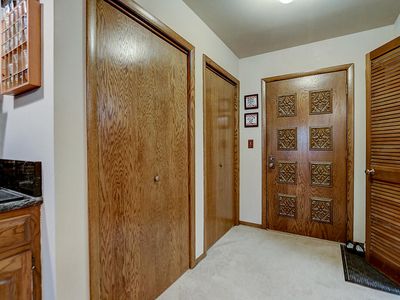 N84W15750 Ridge Rd UNIT 305, Menomonee Falls, WI, 53051