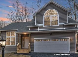 104 Epic Court Middle, East Stroudsburg, PA 18302