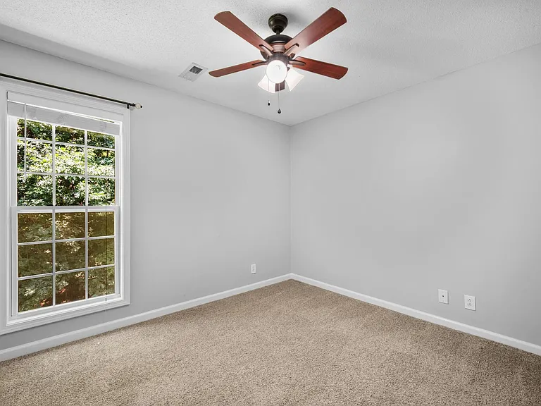 4433 Taylor Hall Ln — Photo 22