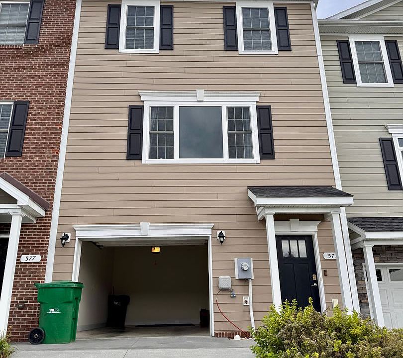 1st image of 573 Spring Oaks Dr